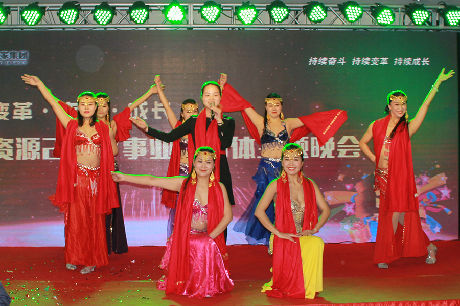 黄芬.jpg 黄芬.jpg