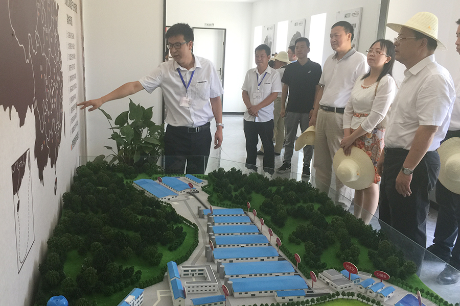 F:\2015-2018��OA�ļ� ���ӻ�ý�岥��ͼ���\2018-OA�ļ� ���ӻ�ý�岥��ͼ���\2018.07.31-���뵳У��У��������������б�����Դ������������\02.jpg